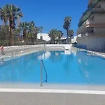 Margarita Con Piscina En Playa Honda, Playa Americas Apartment