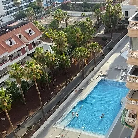 Margarita Con Piscina En Playa Honda, Playa Americas アパート アロナ